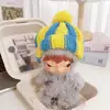 Solo ropa de muñeca: Colgante de muñeca de peluche de vinilo de la serie Hirono Road Log, conjunto de ropa para muñeca Hirono, abrigo, sombrero