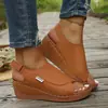 Sandálias Anabela Estilo Europeu Novidade Verão 2026 para Mulheres Sola Grossa Bico Peixe Leves Versáteis Cor Sólida Sapatos Casuais
