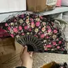 Flor varilla negra encaje abanico plástico abanico mujer abanico plegable español exquisito tela de seda abanico regalo camino de baile