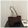 Bolso Casual de Gran Capacidad para Mujer 2026 Simple de Gamuza Felpa Nueva Moda Otoño Exquisito para Viajes al Trabajo Bajo el Brazo Hombro Único