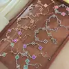 Exquisito Pulsera Extraíble con Incrustaciones de Diamantes, Brillante Imitación de Concha Rosa Natural, Trébol de Cuatro Hojas Hueco de la Suerte para Mujeres, Joyería de Mano de Lujo Ligero de Nicho