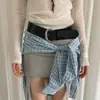 Cinto Preto Minimalista de Luxo para Mulheres, Adequado para Vestidos e Jeans, Cinto Largo de Couro, Afinando e Versátil