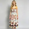 Toma Real de un Vestido Vintage Tridimensional sin Tirantes con Espalda Elástica y Cintura Alta