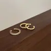 Aretes tipo brazalete con incrustaciones de diamantes para mujer, Diseño de nicho de lujo ligero, Juego de tres piezas, Clips para cartílago sin perforaciones, Pendientes de moda y ecológicos, Cobre moderno