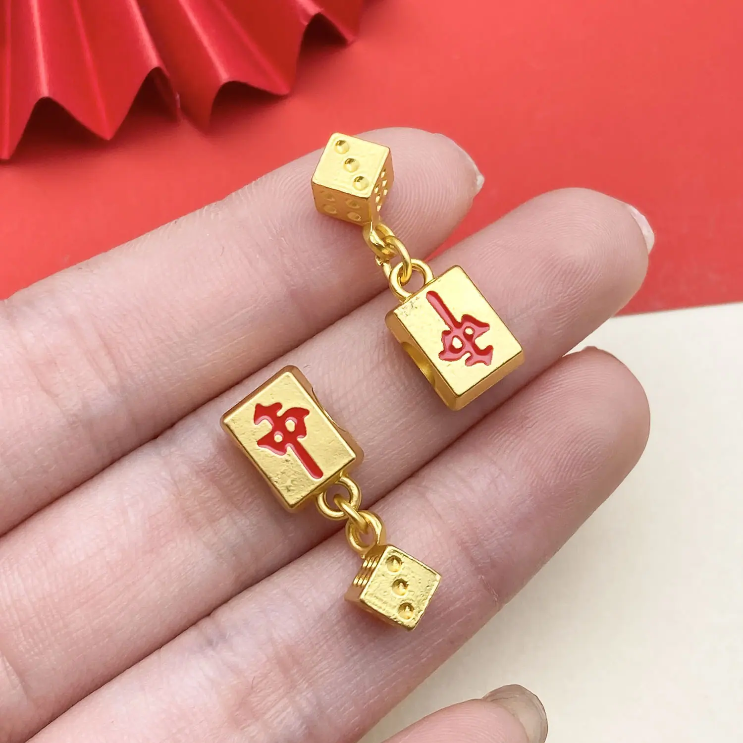 22795-ZY2-红色滴油古法金哑金中国风红中麻将大孔珠间