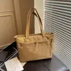 Nova Bolsa Tote Versátil de Grande Capacidade na Moda para Mulheres, Bolsa de Ombro de Nicho para o Dia a Dia, Bolsa de Tecido com Cordão para Sobrancelha