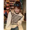 Top de punto de rayas blancas y negras de dos piezas falso para mujer, nuevo suéter corto de retazos suave estilo coreano para primavera/otoño