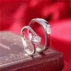 Joia de Mão Europeia e Americana Mais Vendida Anel Aberto para Casal Anel de Casamento Correspondente Coração de Zircônia Estilo Coreano Feminino com Seis Garras