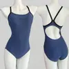 Traje de baño deportivo para mujer color Azul Neblina Triángulo Una Pieza Moda Espalda Hermosa Secado Rápido Piscina Cadera Grande Profesional de Natación de Competición