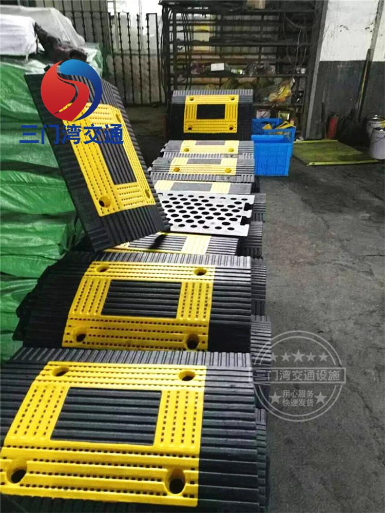 橡塑减速带集合18