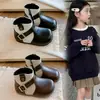 Botines retro estilo bosque con hebillas metálicas y cremalleras laterales, nueva moda coreana otoño 2026 para niñas, de suela suave, con bloques de color y elegantes