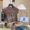 Camiseta de Manga Corta con Estampado de Leopardo Retro Americano y Cerezas para Niñas 26 Nuevo Estilo de Verano Ropa Exterior Infantil Top Corto Personalizado