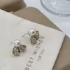 Pendientes de Botón de Encaje Hueco con Lazo y Perlas de Diseño Francés, Super Hada, Lujo Ligero, Sensación de Alta Gama, Versátiles y Dulces