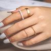Estilo japonês e coreano simples personalidade para todos os jogos Slim Small Pearl Girl Ring Twist Fashion Trend Street Beat Joint Tail Ring