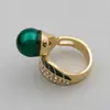 Anel Criativo Clássico Personalizado para Mulheres com Zircônia Verde Incrustada em Ouro - Venda Quente Transfronteiriça - Fabricante Atacado