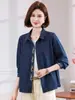 Camisa para mujer de mediana edad, moda de otoño, top de algodón puro estilo abuela, elegante camisa vaquera para ancianos, chaqueta exterior