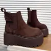 Estilo Coreano Letra Fosca Plataforma de Solado Grosso 2026 Nova Moda Versátil Tendência Estiloso Moda Botas Feio-Bonito Botas Curtas para Mulheres