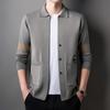 Suéter Cardigan de Malha Masculino com Listras Coloridas, Gola Lapela, Fechamento Único, Bolsos, Estilo Casual Coreano para Outono e Inverno