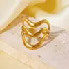 Nuevo Anillo Abierto de Acero de Titanio Estilo Europeo Corazón Líneas Geométricas Anillo de Dedo Exagerado Retro para Mujer Electrochapado PVD Impermeable Resistente al Color