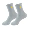 Calcetines de Coral Fleece con Corazones Dorados Bordados, Calcetines Gruesos de Media Caña con Forro de Fleece para Dormir en Casa, Calcetines Tipo Pantufla para Mujer de Hilo de Pluma