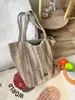 Bolsa Roja a Cuadros Navideña Doble Cara 2024 Otoño e Invierno Nueva Bolsa de Hombro de Felpa Gran Capacidad Bolsa Versátil para el Trabajo