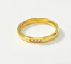 Anillo liso de tres colores y tres diamantes, estilo minimalista europeo y americano, anillo de acero de titanio, anillo personalizado de nicho para grabado DIY, disponible para venta al por mayor