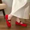 Sapatilhas, bico quadrado, sapatos Mary Jane femininos da moda, 2026, combinados com uma saia de corte reto, bico fino, sola reta, novo estilo coreano