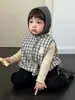 Ropa de Otoño e Invierno para Bebé 2026 Ropa Nueva de Invierno Ropa Infantil Niñas Ropa de Algodón Conjunto de Chaqueta y Jeans con Felpa