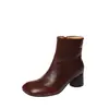 Botines Chelsea de piel en color té con leche 2026 Invierno tacón grueso tacón medio versátiles para el trabajo puntera cuadrada botines de tobillo de piel genuina para mujer