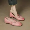 ¡El color es increíble! Zapatos Mary Jane de Nuevo Modelo 2026 con Tacón de 3.5 cm en Color Coral, Cómodos Zapatos con Tira en T de Suela Suave y Parte Superior Suave