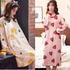 Nova camisola de manga comprida até o joelho para primavera, outono e inverno, estilo coreano, tamanho grande, corte solto, pode ser usada fora de casa, roupa de casa feminina