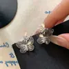 Pendientes de Mariposa Huecos de Metal de Alta Gama con Circonita para Mujer, Dulces y Frescos con Estilo, Pendientes de Moda y Versátiles