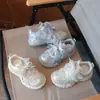 Zapatillas para Niñas 2026 Primavera Nuevos Zapatos de Princesa de Dibujos Animados para Niños Suela Suave Antideslizantes Casuales Malla Blancos