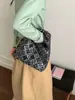 Bolsa de Tecido Bordada Casual Texturizada 2026 Novo Modelo Versátil Design de Nicho de Alto Padrão Bolsa de Ombro Moda