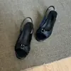 Sandálias Abertas Chuyuji Brancas Estilo Retrô Francês para Mulheres, Uso ao Ar Livre no Verão, Combinadas com Saias, Chinelos de Salto Fino