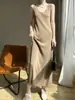 Vestido Largo Casual Sin Mangas de Hielo de Seda con Volantes Sencillo de Color Sólido Cuello en U para Mujer, Transpirable, Cómodo, con Perlas, Estilo Francés, Hasta la Rodilla