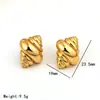 INS venta caliente pendientes de concha de acero inoxidable de alta calidad personalidad de lujo ligero nicho todo partido pendientes de cuernos al por mayor mujeres