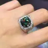 Anillo para Hombre Jade Hong Azul con Excelente Color Fuego y Banda Ajustable