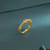 Anillo de Diamante Súper Brillante Princesa Azúcar Rojo Amarillo Morado Anillo de Dedo de Cristal de Diamante Mosan para Mujer Moda Alta Gama Lujo Ligero Elegante