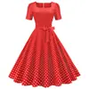 Vestido Casual Novo de 2021 com Manga Curta, Gola Quadrada, Modelagem Justa, Estampa Retro de Bolinhas Pequenas com Cinto
