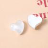 Pendientes de resina con forma de corazón, bonitos aretes con forma de corazón de melocotón curvado con polvo dorado, accesorios para el cabello, fundas para teléfono móvil, venta al por mayor