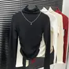 Camiseta térmica base de manga larga para mujer, ajuste ceñido, cuello semi-alto, para otoño e invierno, con un elegante diseño plisado, cálida