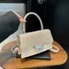 Nova Bolsa Feminina de Comércio Exterior Design Nicho Bolsa Transversal Versátil Moda Commuter Bolsa Pequena Quadrada Bolsa de Ombro Simples e Elegante