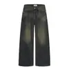 Jeans Streetwear Retro Americano Lavado Desgastado Estampa de Grafite com Letras Corte Solto Perna Larga Perna Reta Barra Desfiada para Homens e Mulheres
