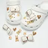 Novos chaveiros de resina para tamancos no atacado: designs fofos de desenhos animados, flores versáteis para sapatos em formato de borboleta, flores bolha e decorações de animais