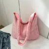 2026 Nuevo Bolso de Hombro Grande para Mujer, Bolso Nube Acolchado de Moda y Versátil, Bolso Cruzado Acolchado de Diseño de Nicho