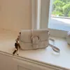Bolso Pequeño Cuadrado de Hombro Cruzado de Gran Capacidad con Hebilla de Cinturón Texturizada Estilo Vintage Nuevo 2026 Colgante de Moda para Mujer de Este Año