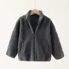 Chaqueta de forro polar para niña, nuevo estilo otoño/invierno, engrosada para abrigar, con cuello alto y cierre de cremallera, top de lana de cordero para niños, ropa para niños