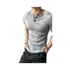 Camiseta Gris de Manga Corta Ajustada para Hombre, Estilo Nuevo Verano 2026, con Cuello Polo Estilo Americano, Camiseta Base Trendy para Fitness y para Mostrar Músculos