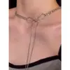 2025 Nuevo Estilo de Verano Cadena de Suéter Versátil de Nicho Personalizada con Colgante de Metal de Lazo Extraíble de Alta Gama